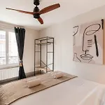 Family Apartment In Paris